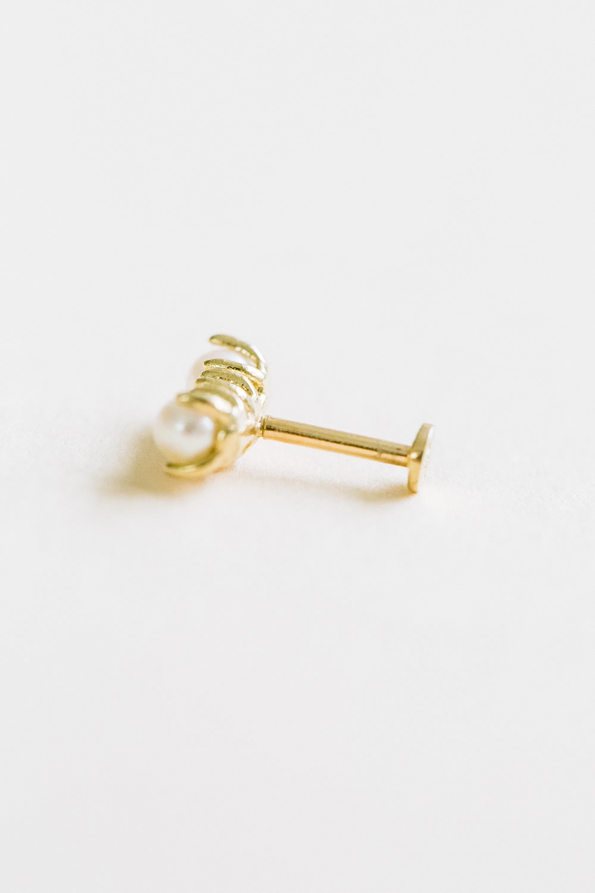 14K Solid Gold Curved Bar Fresh Water Pearl Tragus Helix Cartilage Internally Threaded Flat Back Earring Labret