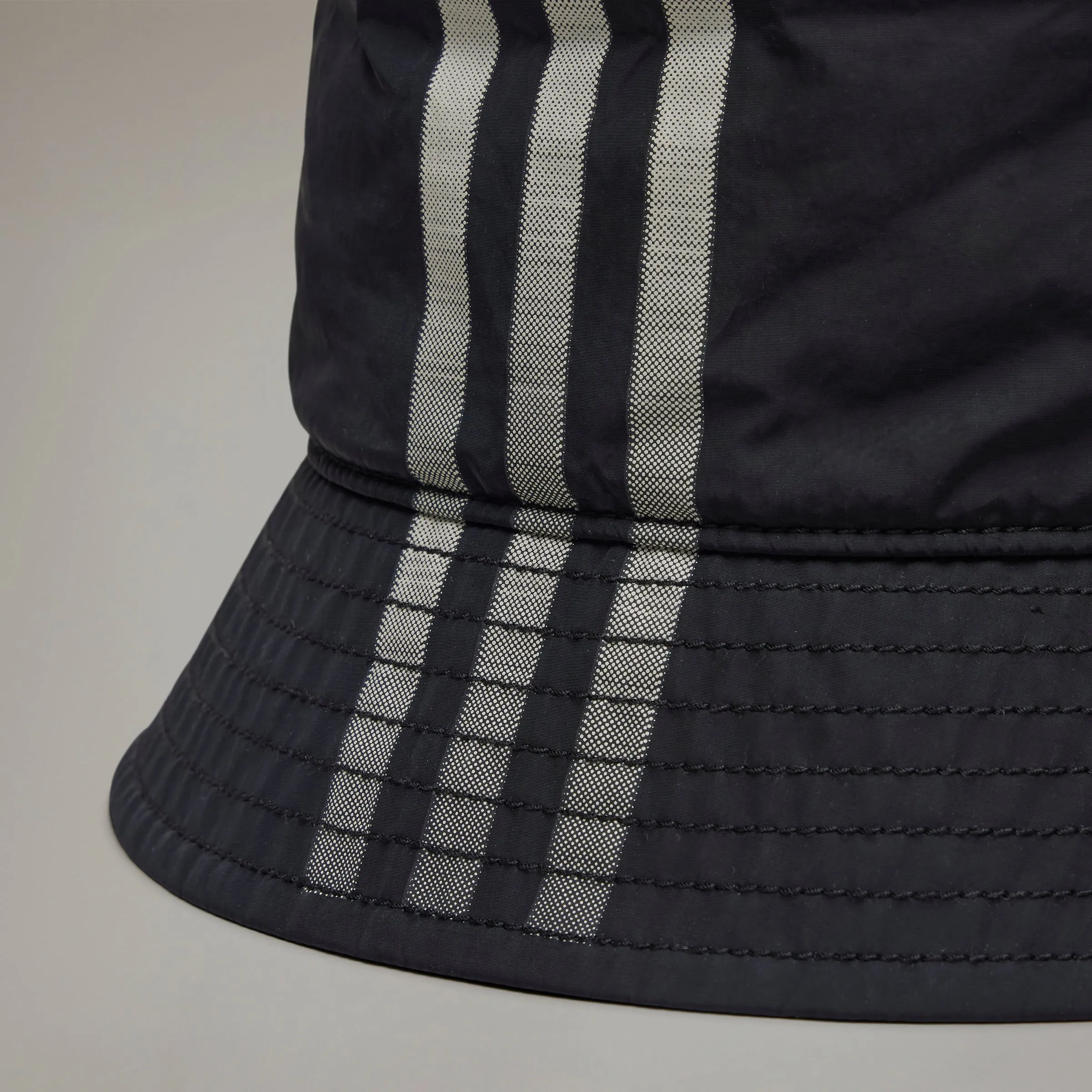 ADIDAS Y-3 3 Stripe Bucket Hat Black