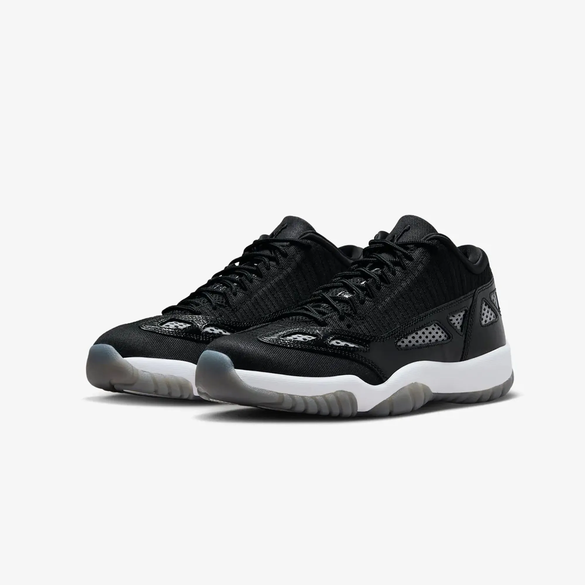 AIR JORDAN 11 RETRO LOW IE 'BLACK/BLACK-WHITE'