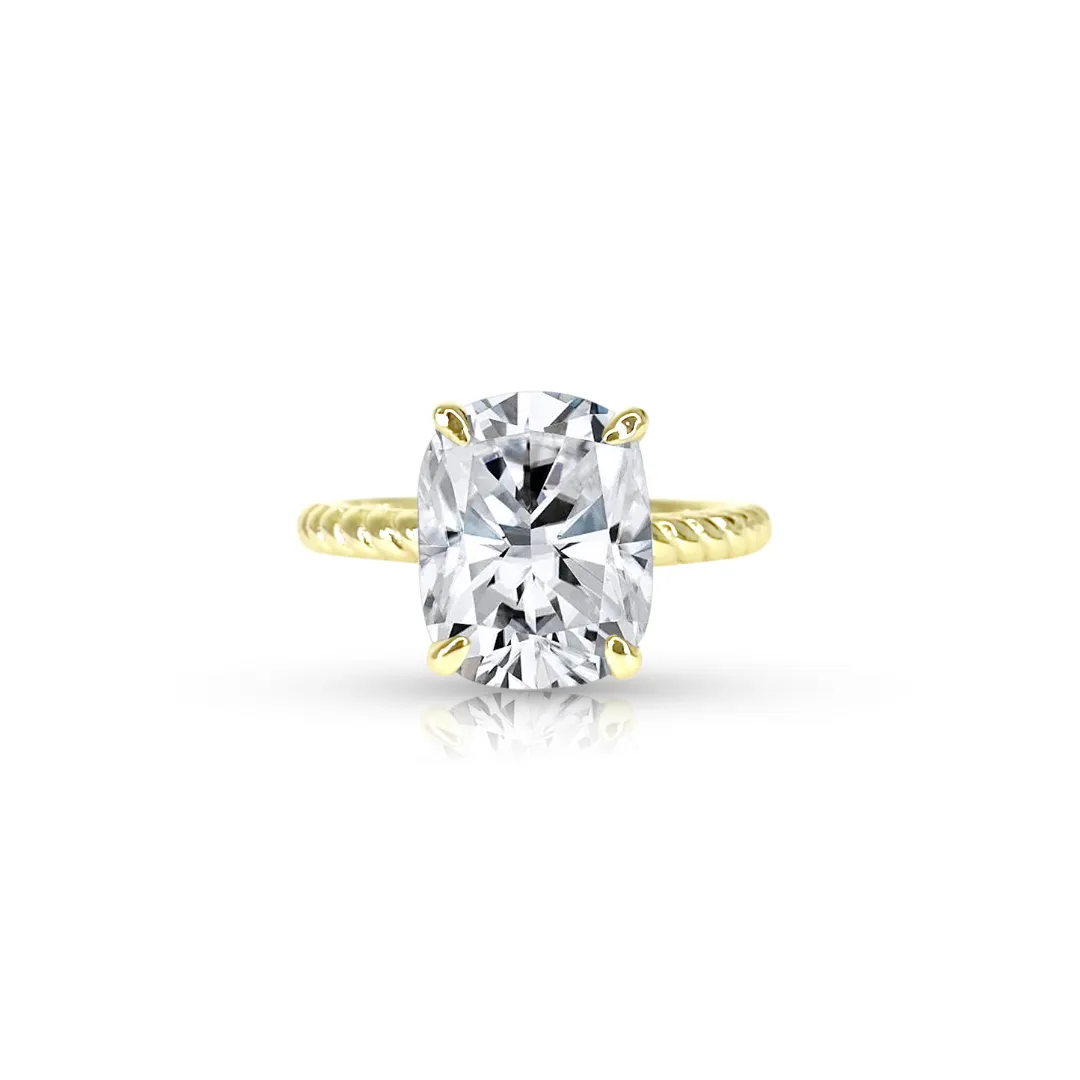 AMAYA MOISSANITE RING