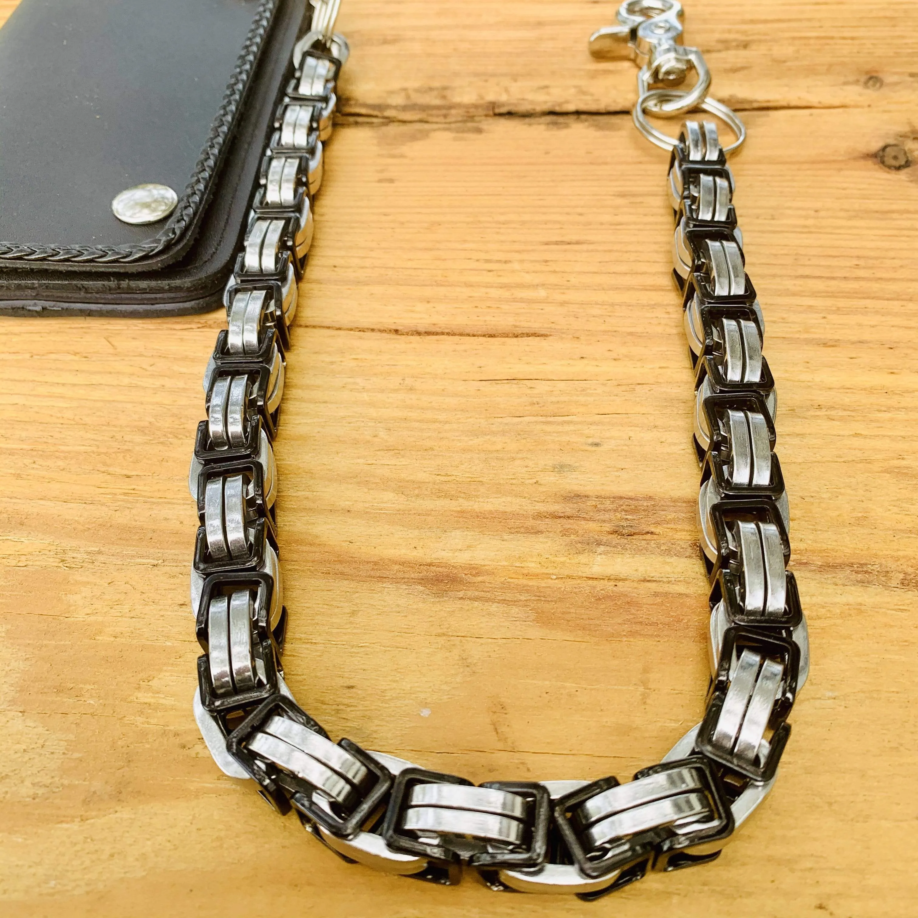 Daytona - Silver & Black - Wallet Chain Heritage - 1/2 inch wide