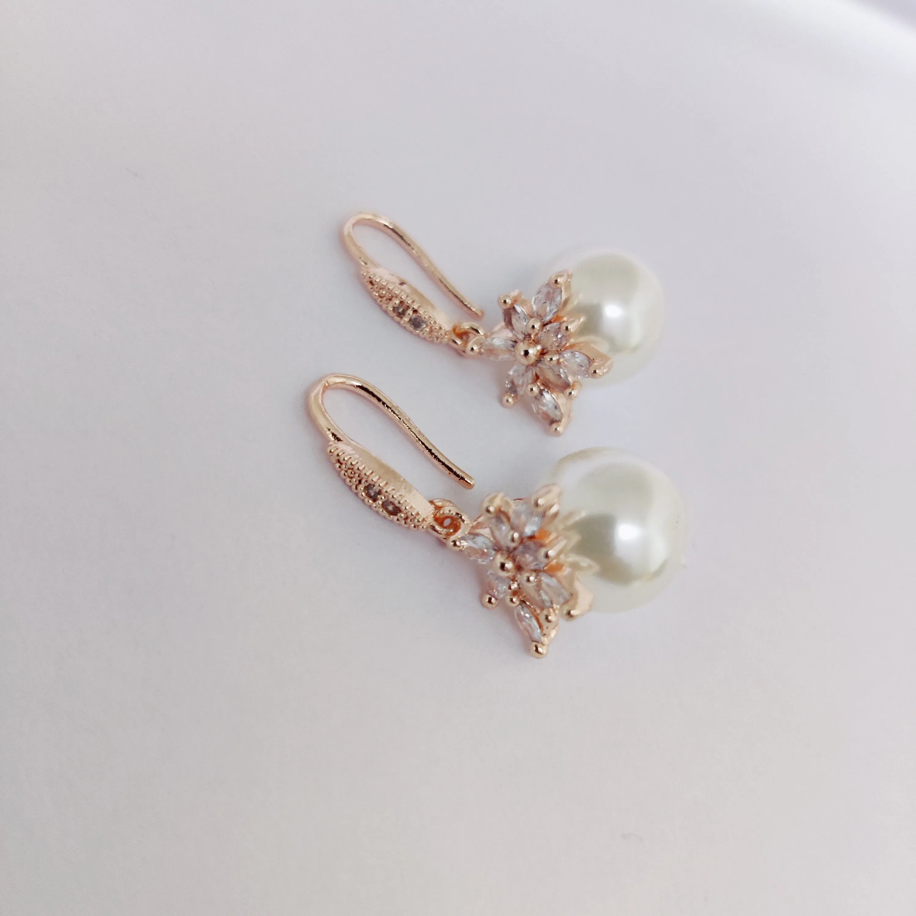 Ivory Radiance Earrings in Rose Gold White