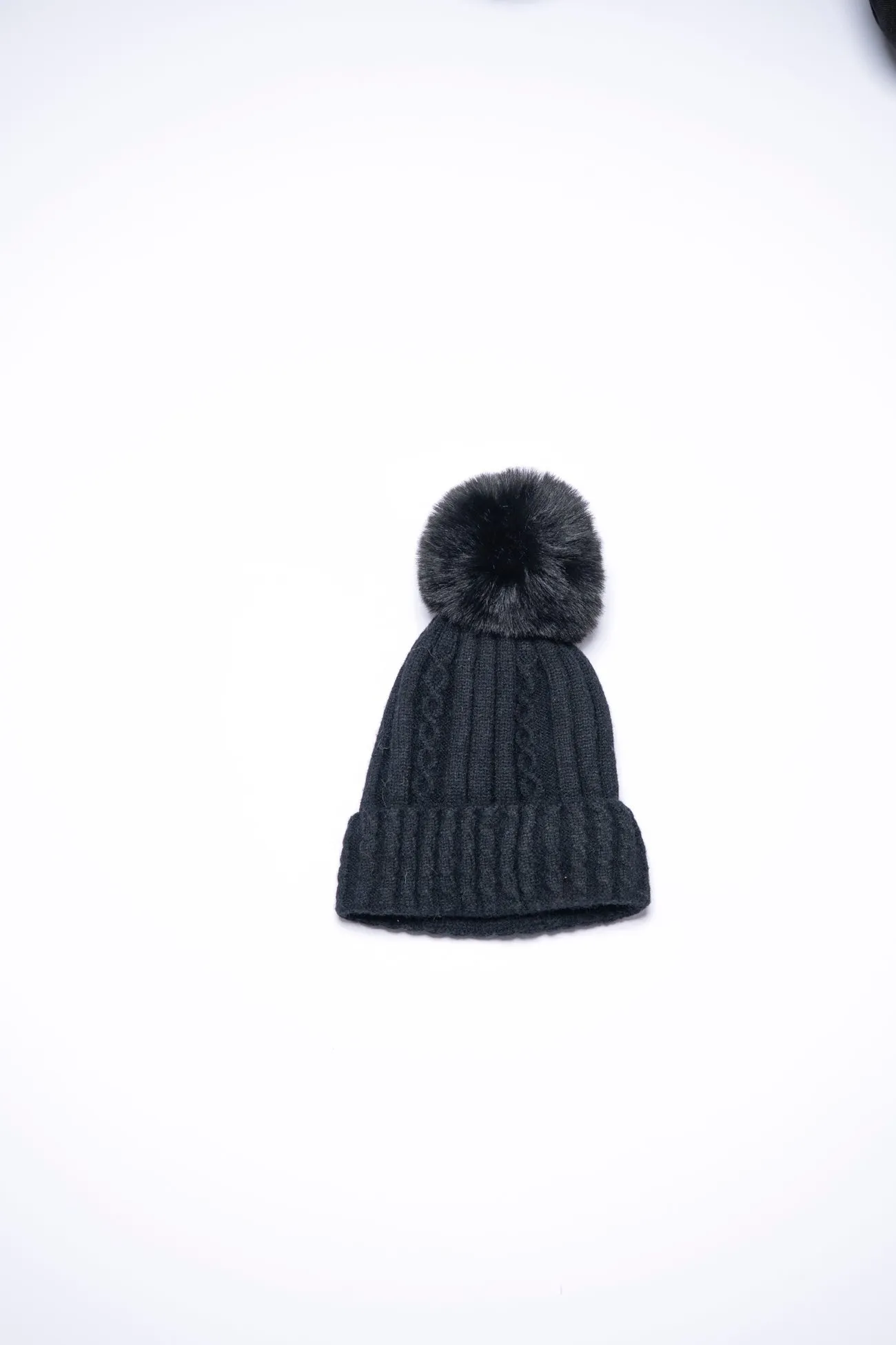 KNIT BEANIE WITH POMPOM