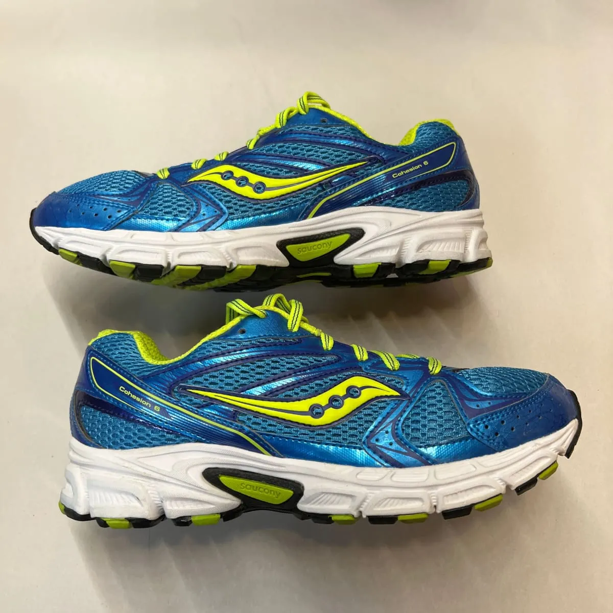 SAUCONY Women's Grid Cohesion 6 -Blue/Citron- Running Shoe - Size 9M Preowned