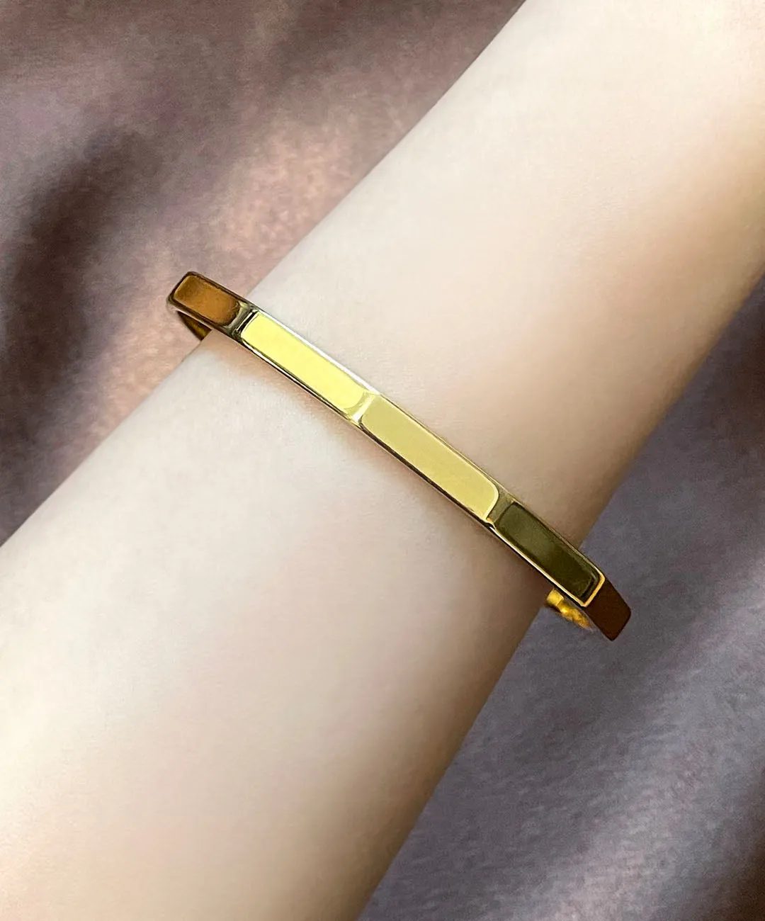 【USA輸入】ヴィンテージ MONET ファセット バングル/Vintage MONET Faceted Bangle