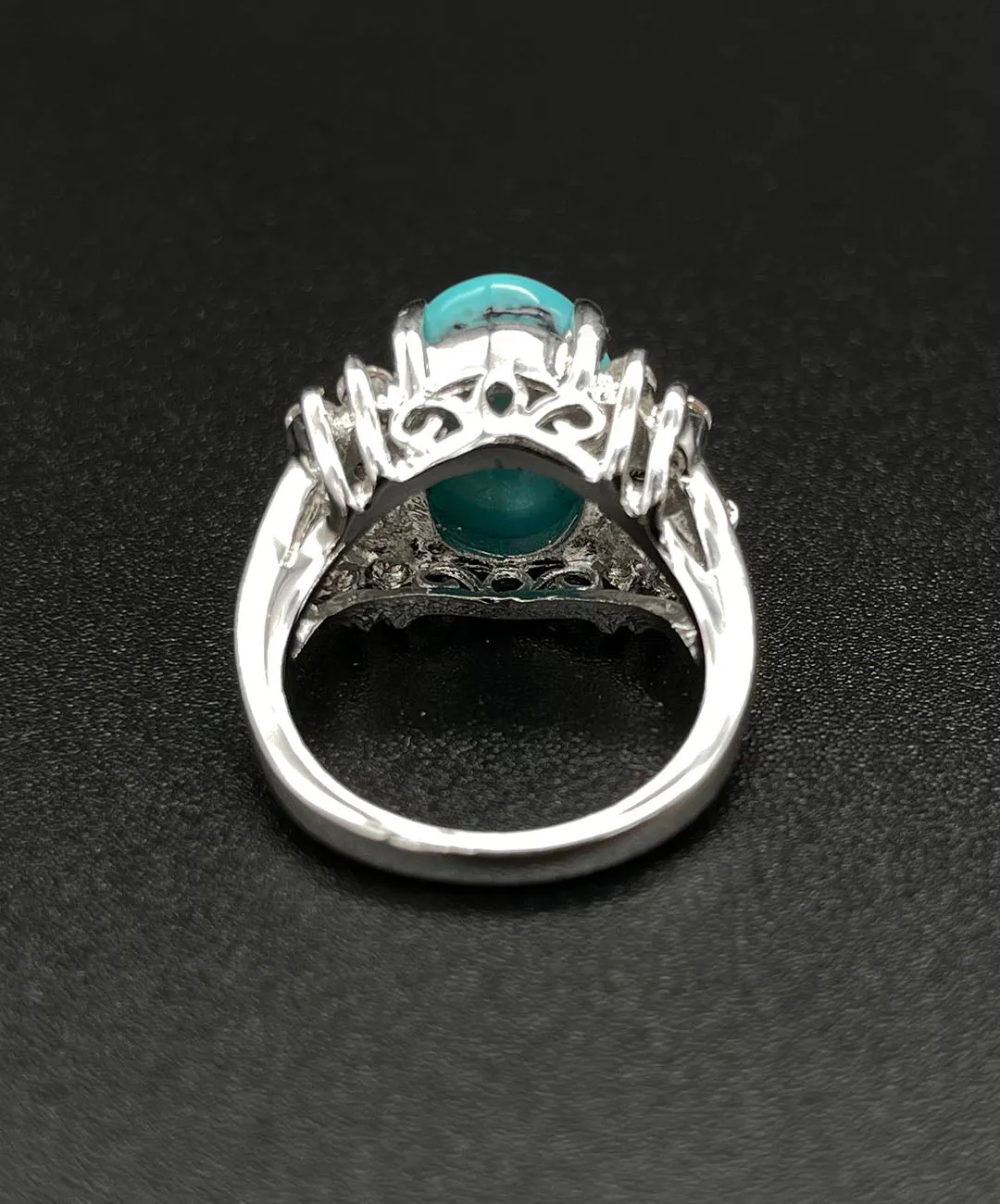 【USA輸入】ヴィンテージ ターコイズブルー カボション ビジュー リング/Vintage Turquoise Cabochon Bijou Ring