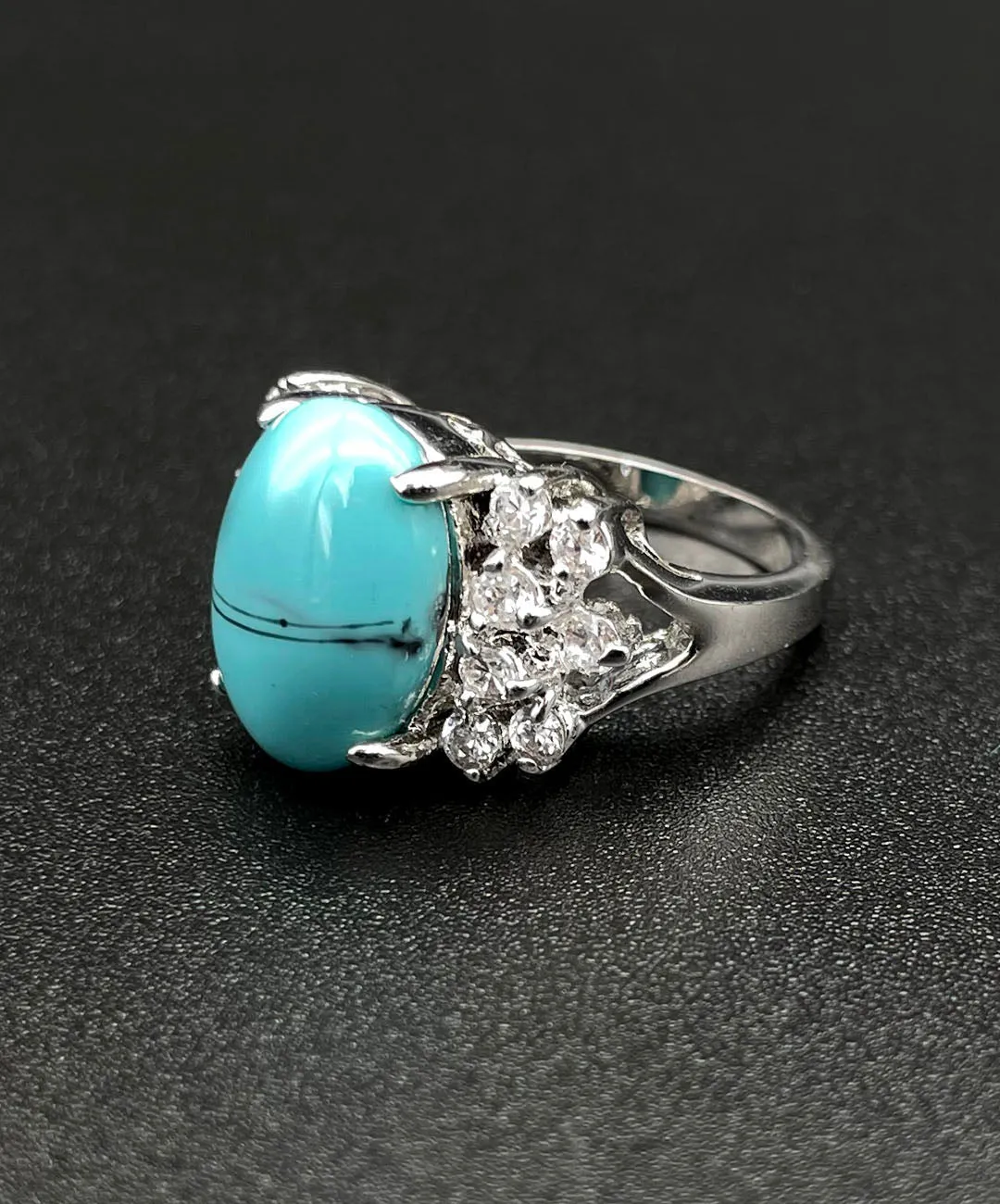 【USA輸入】ヴィンテージ ターコイズブルー カボション ビジュー リング/Vintage Turquoise Cabochon Bijou Ring