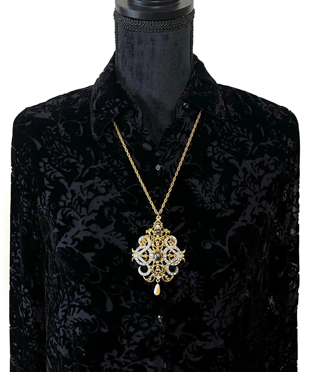 【フランス輸入】ヴィンテージ SPHINX オープンワーク ビジュー ネックレス/Vintage SPHINX Openwork Bijou Necklace